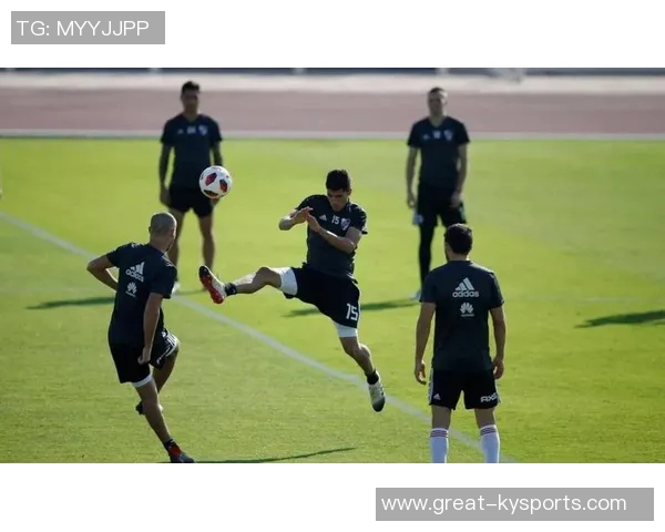 阿斯特拉与布加勒斯特的激烈对决揭示足球战术与团队合作的重要性